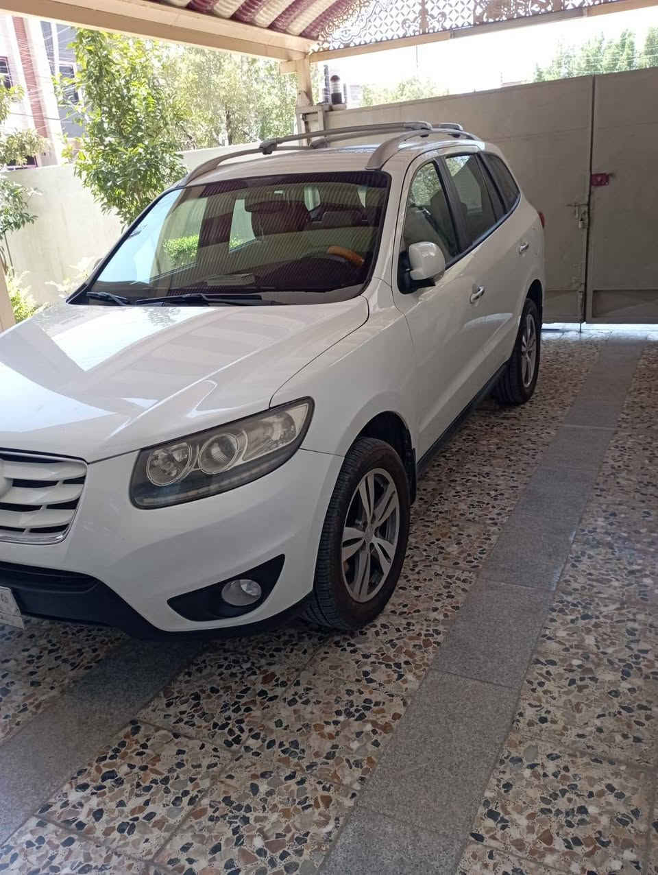 السلام عليكم سنتافي ١٢ مكفوله
ماشيه ١٦٠
بغداد مكانها حي الجهاد
الجاد بالشراء يتصل ***********

