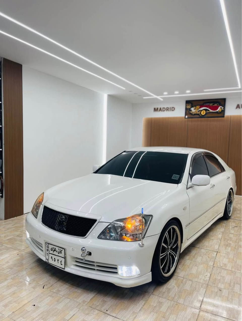 شاهینە كؤدي هه يه باركؤديشي وه رگيراوه 2005 بڕاوە بڕاوە بۆ فرۆشتن 🖤👌🏻
182 گير گه وره 3 دووگمە ئەتڵەت فؤرميكا سور 
سوکان كاربا 
ناوچە کوێر ئاوێنە کارەباو شەفتە
کوشن کارەبا سوکان ڤۆلێۆم شاشە 
ویلي ٢ سايز چوار تایەی لۆک 
سەقفی شوشە 
سەقف بۆیاخ بەشەرت 
داعمو لێدراوی نییە 
کەڤەر گۆڕای بەشەرت 
هەموو گیانی بەشەرت 
گێڕو مەکینە بەشەرت تەقەو رەقەی بەشەرت 
هەموو گیانی بەشەرت 
 کامل جاهیزە تەبرید ساردو گەرم بەشەرت هەمووی ئیش دەکات گڵۆپی ناو گێچی هیچ پێنیە کامل هەموو گیانی مەسرەف کراوە هەمووی جاهیزە و بەشەرتە 
سحري 53 گه لاو مجاليكي برايانه بۆ زانیاری زیاتر پەیوەندی بکە لە خزمەت دام شوێن ته كى ***********ڤایبەر و وەتس ئاپیش Singapore
