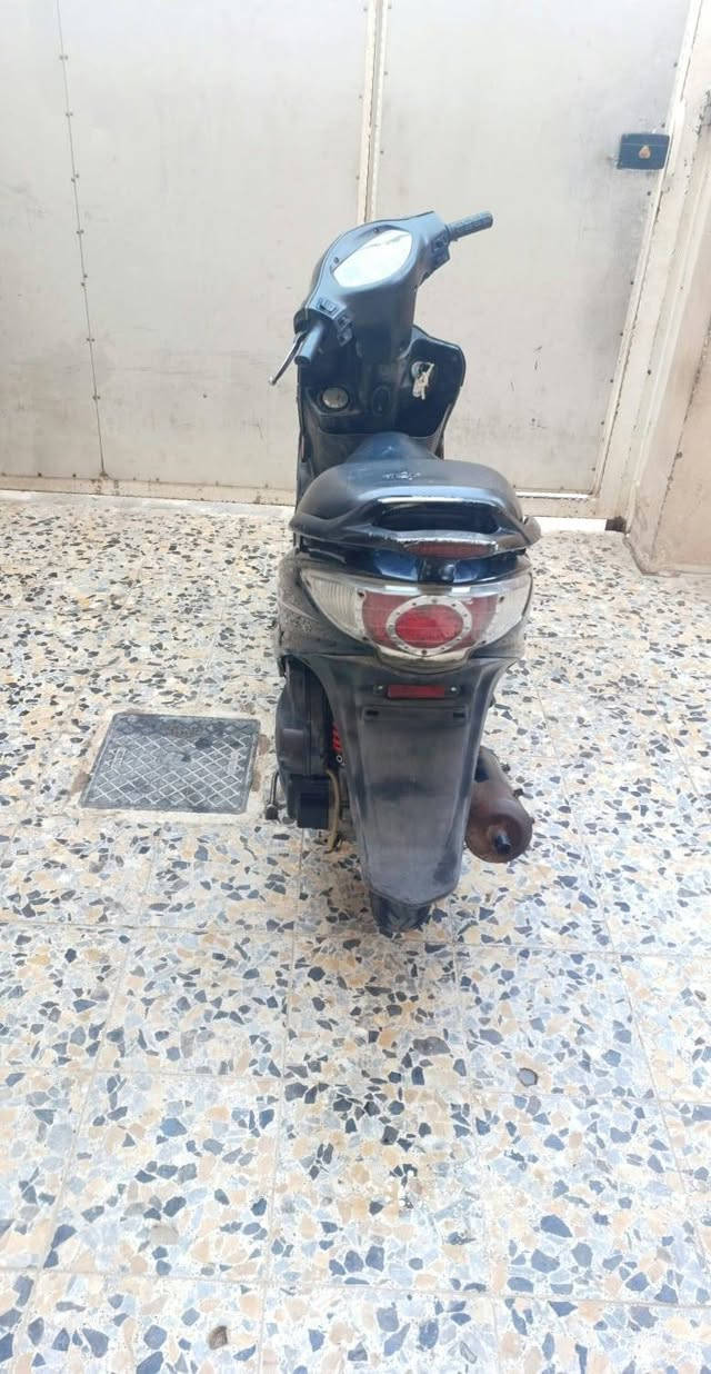 دراجة كامكو G4  مكينة 125cc جاهزة من كلشي كهربائيات مكينة كفرات وباقي شغلات مكاني نجف للتواصل ***********
