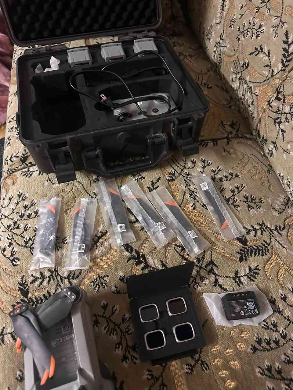 دجي اير اس 2 • استخدام قليل • ٣ بطاريات