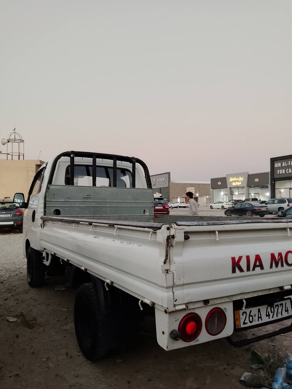 السلام عليكم كيا حمل 2014 سياره مكفوله كير محرك اكسل شاصي  ع الفحص سياره جديده بيها خياسات بدوس صدر  جديد رقم صلاح الدين دولي سنوية لل30 تحويل ثاني يوم باسمي سياره طاالب عليها 110وبيها مجال مكان سياره تكريت الشهامة للاستفسار على الرقم التالي  ***********

