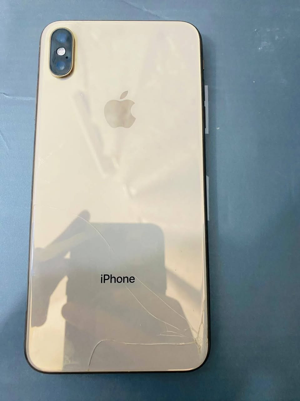 (مكلف بالنشر) 
ايفون اكس ماكس مبدل بي شاشه اصليه وبطاريه بي فطر ب شاشه مثل ماا مبين ب صوره ذاكرته 256 بطاريه 100
السعر 150وبي مجال كربلاء حي الغدير
‏‪***********‬‏
