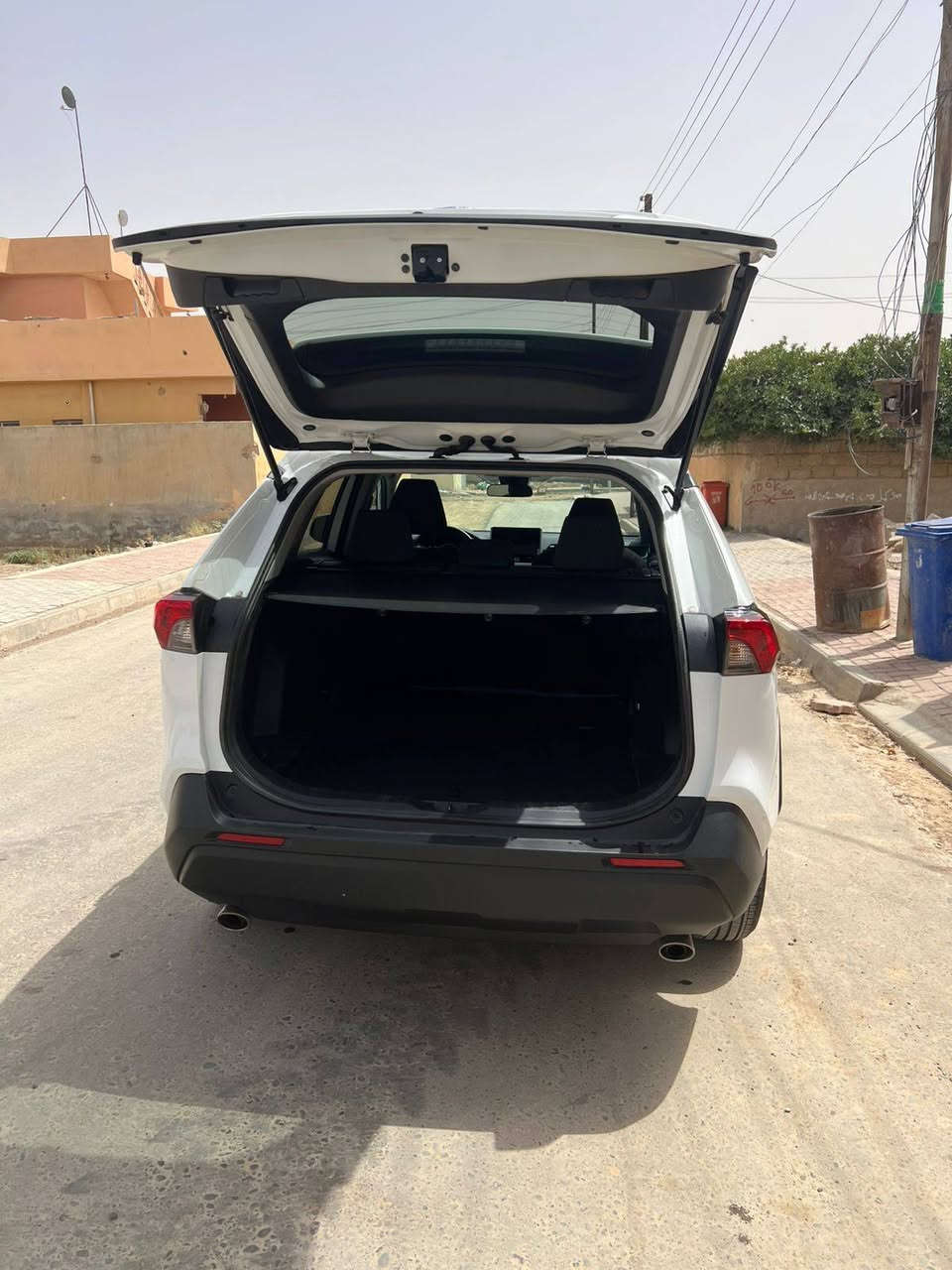 السلام عليكم
RAV-4 2023 XLE فول ما عدا فتحة سقف ما بيها
الضرر بسيط موضح بالصور بدون دواخل
ماشية ٥٥ ألف ميل تقريباً
مسجلة صلاح الدين بأسمي الرقم الجديد 
مكان السيارة الشركاط الايمن 
السعر المطلوب ٢٣٨ ورقة بيها مجال بسيط
ويرهم مرواس بكورلا ضرر مو قوي موديل ١٨ او ١٩ شرط تكون محرك ١٨ 
او راف فور موديل اقل من ال٢٠
*********** متوفر واتساب واتصال
