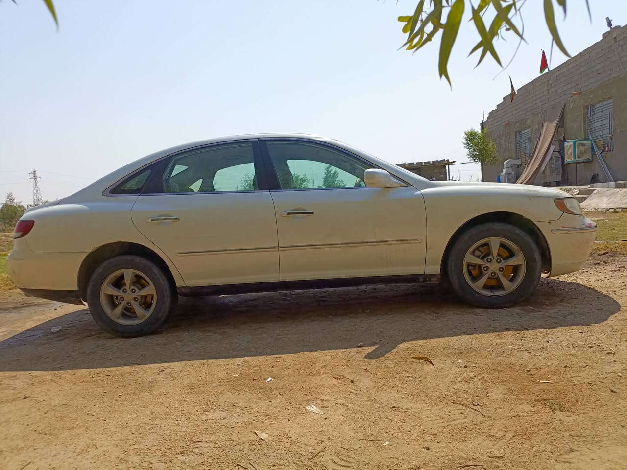 السلام عليكم ازيرا موديل 2006 سعر 70 راعيها بغداد تحويل مباشر للاستفسار الاتصال على الرقم *********** أو راسلني عالخاص
