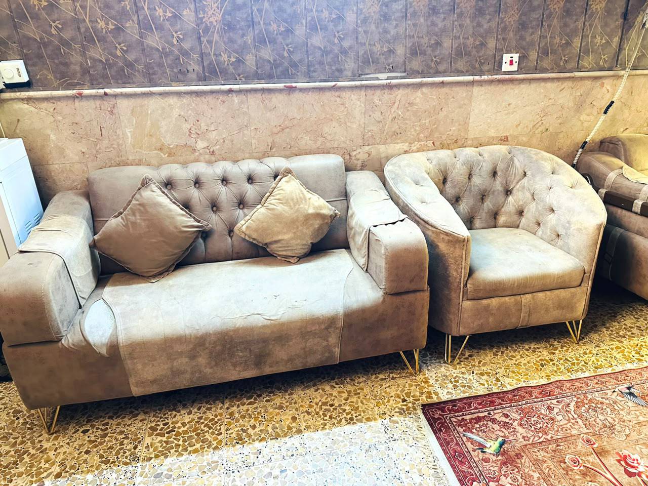 غراض منزلية • طبلات • ميز بلازما