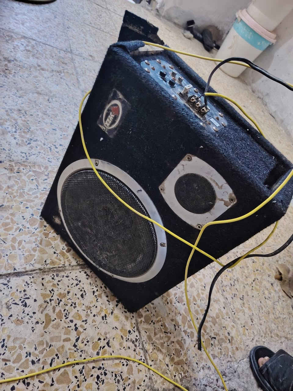 اسلام عليكم شباب مضخم شغال فوول للبيع شراي راسني او تصل عل ***********
