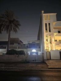 اليرموك محلة ٦١٨ • مساحة ١٩٣م • شارع تجاري