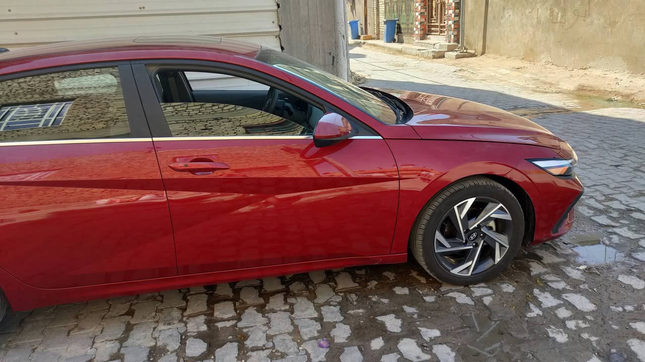 سلام عليكم. 
النترا 24 رقم (بغداد) وارد امريكي محرك 2000 دوش ماشيه 24000 الف ميل  فول مواصفات عدا الكشنات مو جلد فتحه رادار امامي وجانبي تدفئ بل كشنات سايد بريك بصمه أوتو هولد شاشه متصله  حادثه صطحي بنيد وجاملغ  بدون شاصي ولغد ولا ايرباك  البنيد مبدل والاصلي موجود الجاملغ مصلح ومصبوغ غير حادث أمريكا مبيها  شي سعر السياره 173 وبيها مجال رقمي بي واتساب ***********
