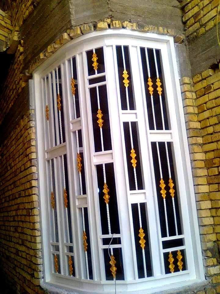 صبغ بيبان وشبابيج بلسعار المناسبه شغل نضيف الهاتف ***********

