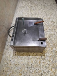 من رخصة الادمن المحترام عندي كريل بركر قياس 55x42 استعمال قليل علفحص ل...