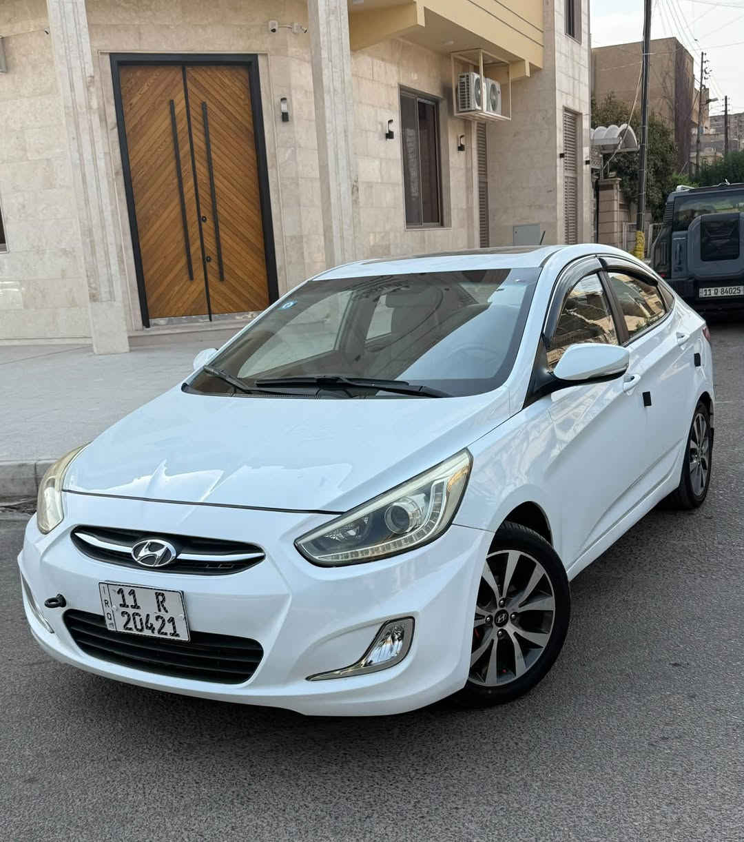السلام عليكم
اكسنت 2016 خليجي
محرك 1600 دوش
كير at 
تبريد ثلج ❄️ 
صدر امامي جديد
صدر خلفي جديد
ماشيه 117km
تخم تاير جديد
فتحة سقف
نظام Eco
لايت زنون
اشاره بالمري
تحكمات ستيرن 
شاشه وكامره 
السياره فول ماعده البصمه
السياره حلوه ونضيف
بيها صبغ دوس وشويه بالباب
السونار داخل المنشور 
السعر 102وبيها مجال قليل 
البياع او تقاطع درويش
***********
