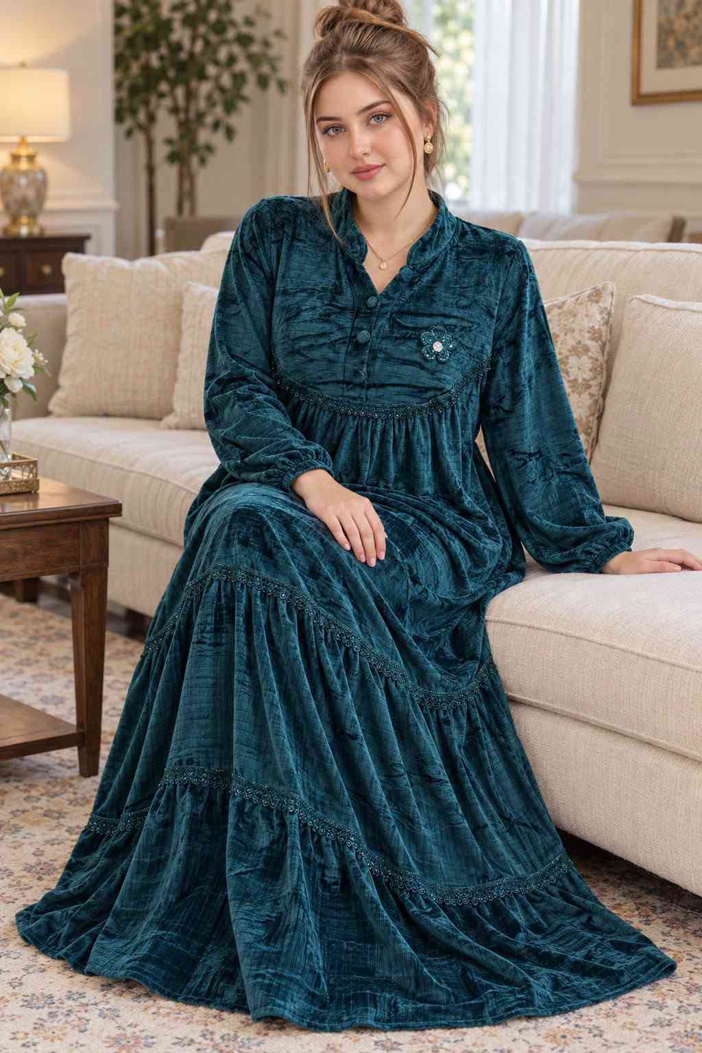 دشداشة مخمل • مقاسات L-3XL • توصيل متاح