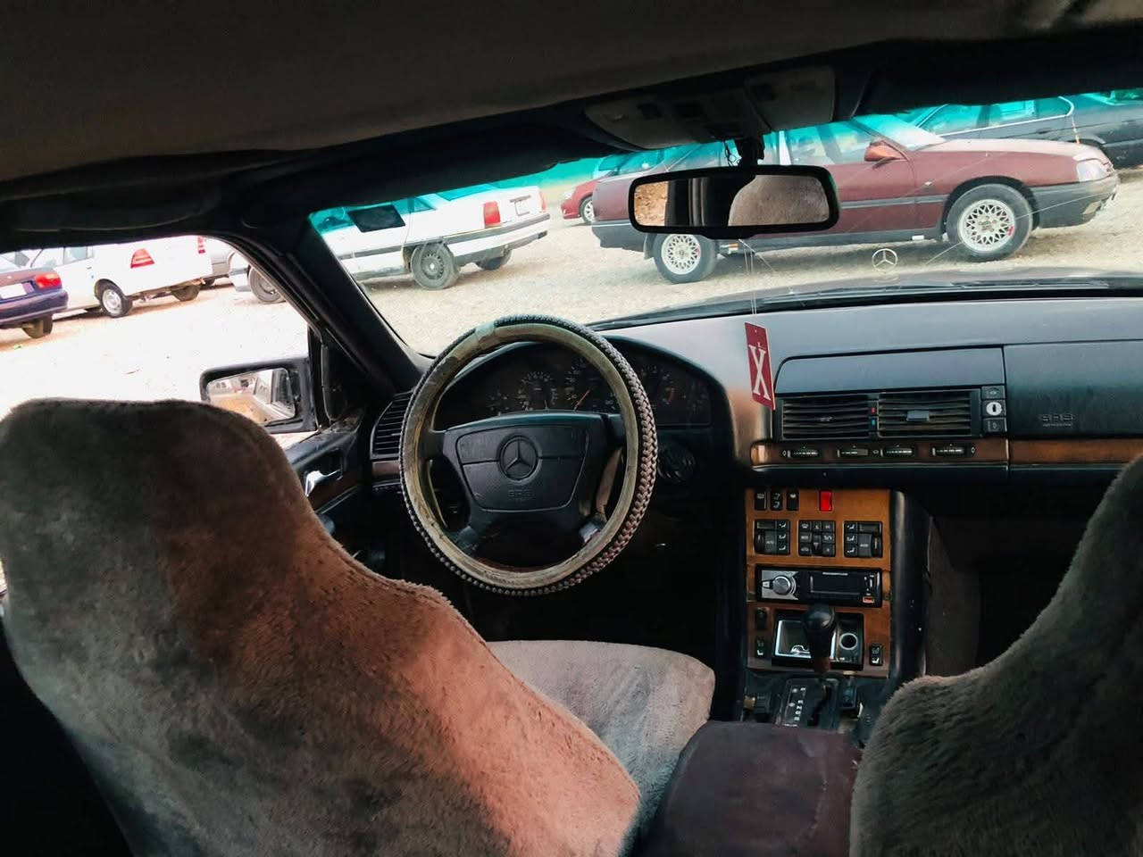 مرسيدس s500
كير محرك بطه 
رقم نينوى دولي 
سنويه لل2031
سياره جاهزه ما بيه نقص
السعر45وبيها مجال
***********
