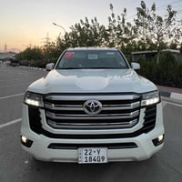 لاندكروزر GXR • توين توربو • ٥٢٠٠٠ كم
