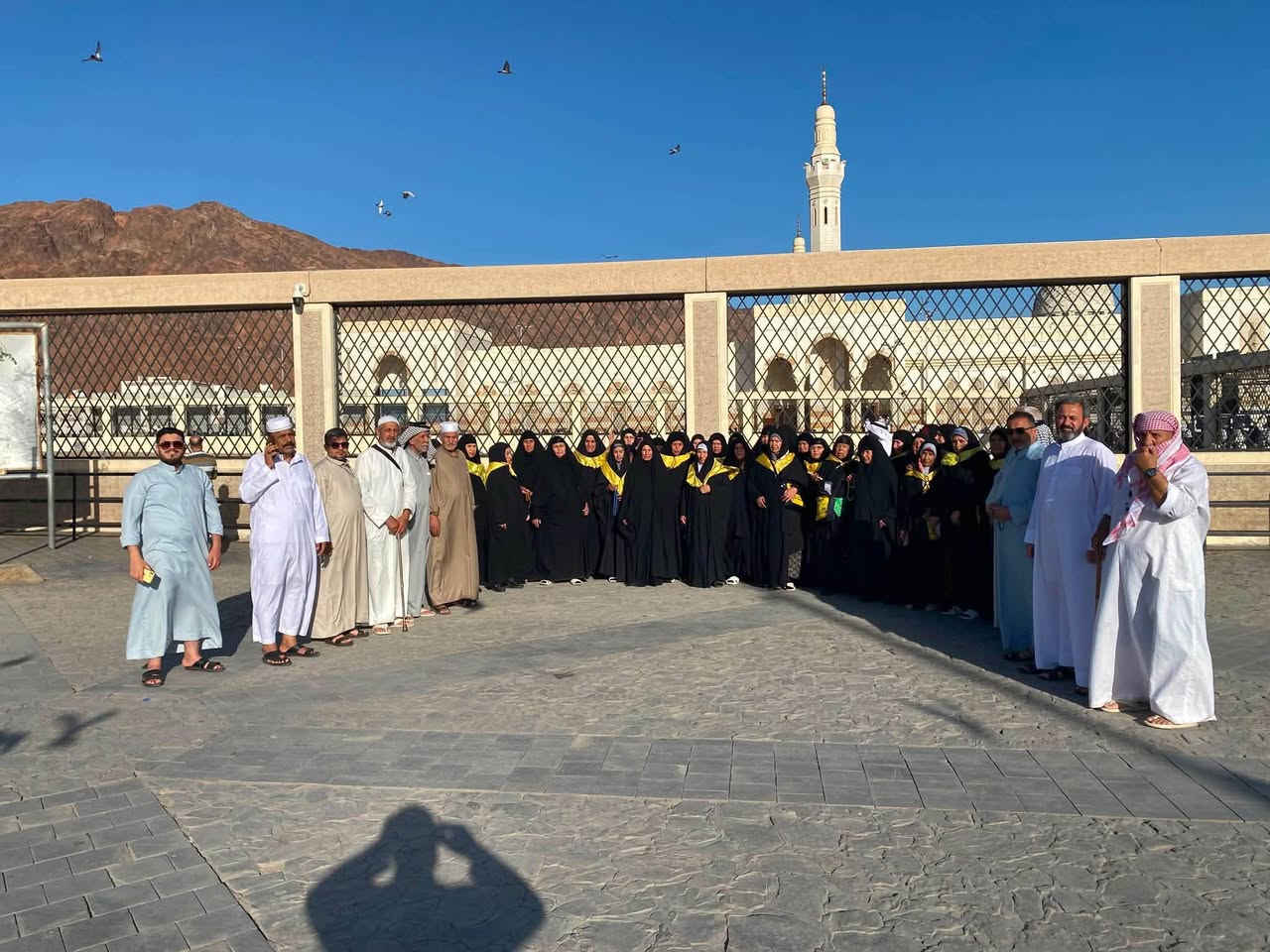 🕋 عمرة ربيع الأول وربيع الثاني 🕋ويانا تختلف بجميع تفاصيلها 💪⭐️⭐️⭐️⭐️⭐️🛫

📅 الانطلاق: 7 / 9 / 2026

💰 البري: 600,000 د.ع
▫️ 2 ليلة المدينة المنورة
▫️ 5 ليالي مكة المكرمة

✈️ الطيران: 900,000 د.ع
▫️ 3 ليالي المدينة المنورة
▫️ 7 ليالي مكة المكرمة

🏨 السكن
• مكة المكرمة: محبس الجن — فنادق ⭐️⭐️⭐️
• المدينة المنورة: المركزية — فنادق ⭐️⭐️⭐️⭐️

✨ يشمل البرنامج:
• 3 وجبات يومياً — بوفيه مفتوح
• باصات سياحية حديثة ومكيفة
• مرشد ديني ومرشد إداري
• ضيافة في الطريق
. مزارات وجولات دينية 
• هدايا للمعتمرين:
إحـرام رجال ونساء • حقيبة كتف • كتاب زيارات وإرشادات • باج تعريفي

🤍 يرافقكم
الحاج نضال الكلابي & محمد نضال الكلابي

📞 للحجز والاستفسار:
***********
***********
⁨***********⁩ واتساب 
***********
***********

📍 الحلة – باب المشهد – سوق العصري – مجاور عوينات بابل
