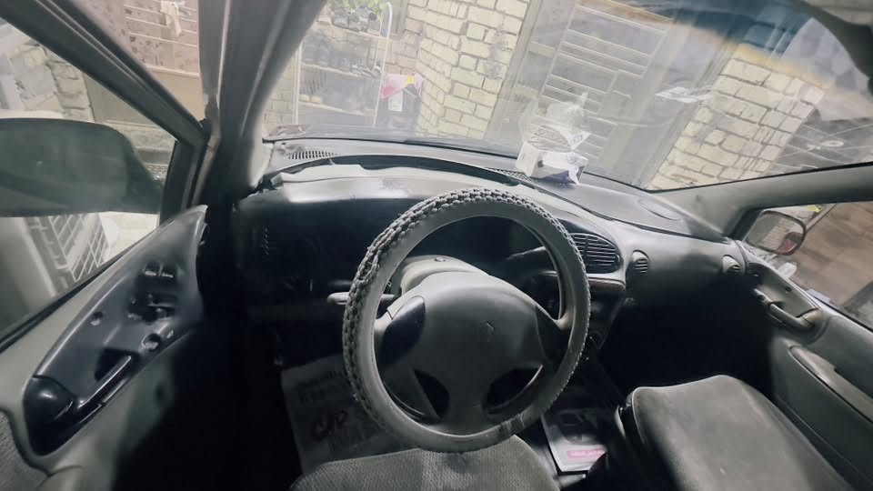 دوج كرفان موديل ٩٧
محرك تبديل جديد بلادي 3300 وگير مكفول كهربائيات شغاله تبريد فقط غاز كمريسر شغال سيارة مصبوغة حزام ونضيفة مرتبة 
سعر ٣٨ وبيها مجال بسيط 
غير متواجد ع الفيس 
سيارة باسمي تحويل مباشر او وكالة 

***********
