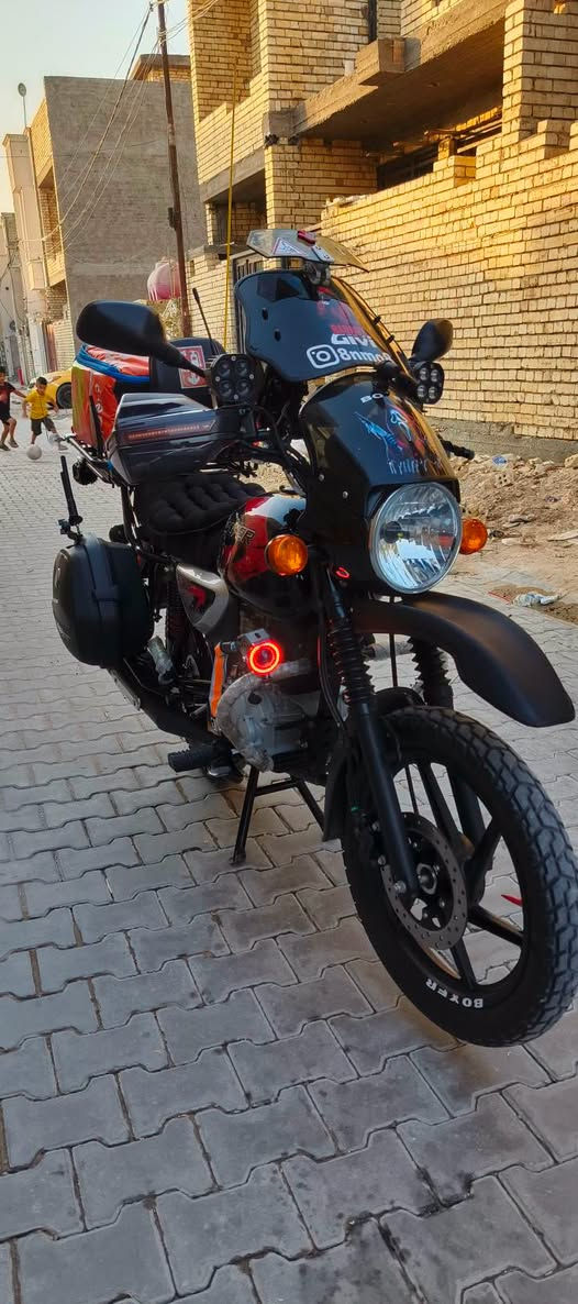 السلام عليكم بوكسر 23 زيرو
مرقم ديالى تحويل مباشر
دراجه زيرو ماشيه 4000
الدراجه مصروف عليه جنط.. بروجكترات.. زنون.. اناره خلفيه... سيبايه اصليه ام التجوه 
زوج تايرات شركه بعدهن جوابه
دراجه امانت الله ورسوله تخبل وبل عافيه عل ياخذه
مكاني بغداد الشعب 
الاتصال +واتساب 
***********
