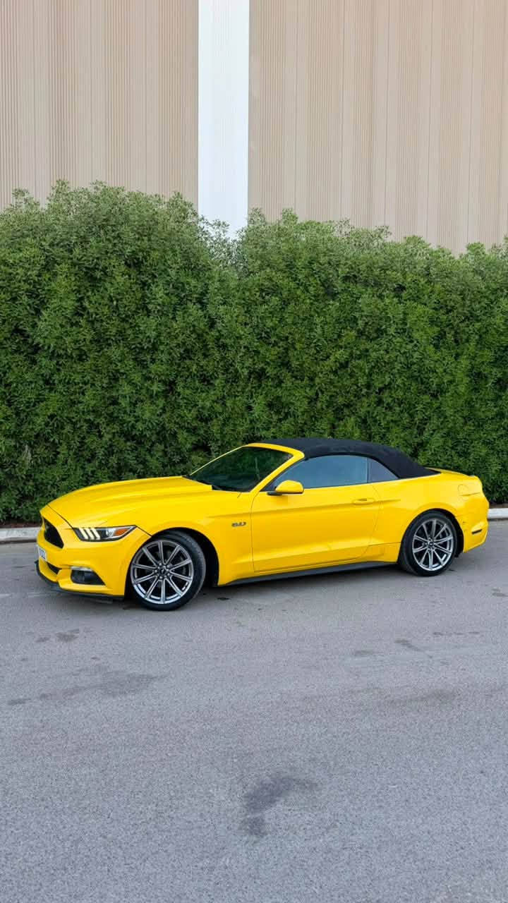 �🔥 للبيع | FORD MUSTANG 2015 CONVERTIBLE 🔥🔥
🇺🇸 فورد موستنغ 2015 كشف
🏁 محرك 3.7 V6
⚙️ أوتوماتيك | دفع خلفي
🔓 كشف كهربائي
📍 الممشى: 103 ألف ميل تقريباً
🔢 رقم بغداد مميز ⭐

✨ شكل رياضي وفخم وحضور قوي بالشارع
🚘 السيارة جاهزة للفحص
🔍 الفحص مفتوح للمشتري
حادث السياره جاملغ خلفي فقط بقيه السياره كلها سليمه 
🅿️
💰 السعر: 145 🍋
📞 للتواصل: ***********

🔥 Mustang… مو مجرد سيارة، هذا إحساس. 🔥

للجادين فقط، والله يرزق الجميع 🌹

