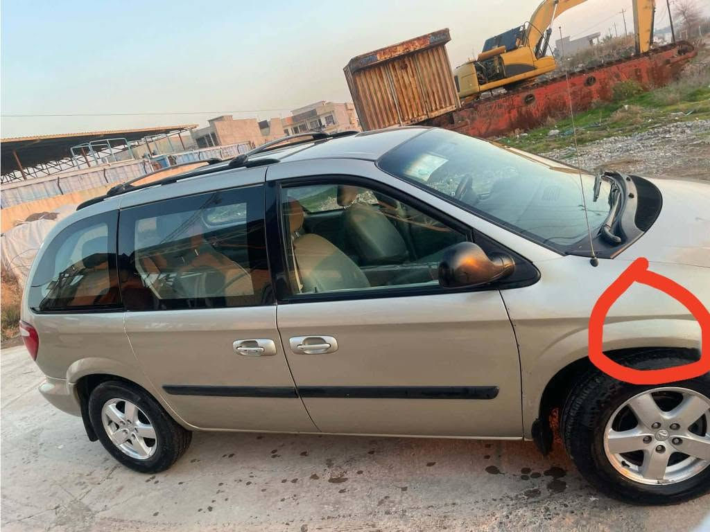 دوج كرفان شاصي قصير  موديل ٢٠٠٧
كشنات  سياحي السيارة نظيفة مال بيت 
وسنوية بأسمي  تحويل رقم نينوى مسطره مباشر السياره نظيفه تخم تايرات جدد 
طخم جدد قبل 15يوم بدلتها السياره ماتصرف عليها دينار 
وضررها كما موضح بلصوره
مكاني موصل 
سعر 83 بيها مجال
رقمي. *********** موصل, نينوى
