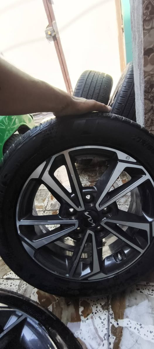 سلام عليكم ويل كب مال فورتي 24 زيرو نضافه الويل كب والتاير ميه ميه حجم 16 السعر 350قفل بيع فقط بدون مراوس عنواني زعفرانيه ***********
