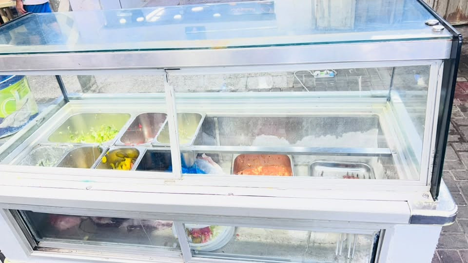 السلام عليكم براد مقبلات +جام خانة سل ستيل مال كباب للبيع
سعر البراد 250 سعر الجام خامة 300
للل استفسار اتصل 

***********
