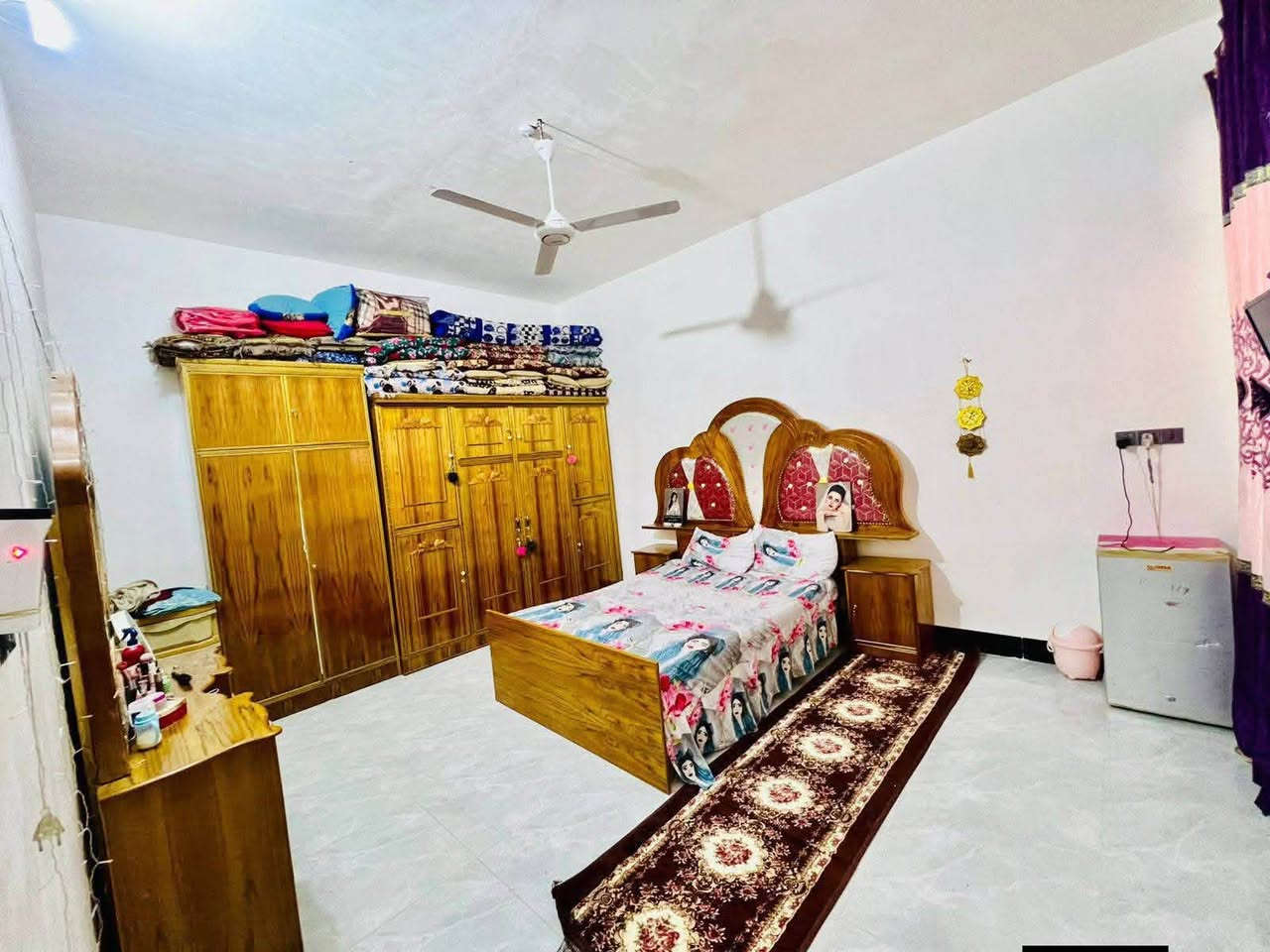 دار للبيع المساحة 200طابقين درجه اولى

بناء جديد طابوك جمهوي صب كونكريت اساس وسقف جسور  

​💎 [نوع العقار: دار طابو زراعي  ] 

​📍 الموقع : [النجف الاشرف / مقابل ملحق قريه الغدير عله شارع المطار مقابل جسر الشهداء عمود 100 ]

​📏 المساحة الكلية: 200 متر طابقين

​🏡 المواصفات الرئيسية: 

يتكون من : طابقين

 غرفة نوم 4➕ إستقبال ➕ صاله2➕ مطبخ ➕ 

مجموعات صحيه3

​🌟 مميزات الدار : [: خلف الشارع العام الرئيسي ⚡ ➕ بناء الدار هندسي حسب المواصفات #العالميه 🌍🌐 ➕ الدار حرف يبعد عن المجسر 150متر ]

​💰 السعر المطلوب: [ 140مليون / "قابل للتفاوض"

​📞 للتواصل والمعاينة الفورية:

​*********** واتساب 

عندك بيت او عرصه وتريد تبيعهه راسلنه واتساب

