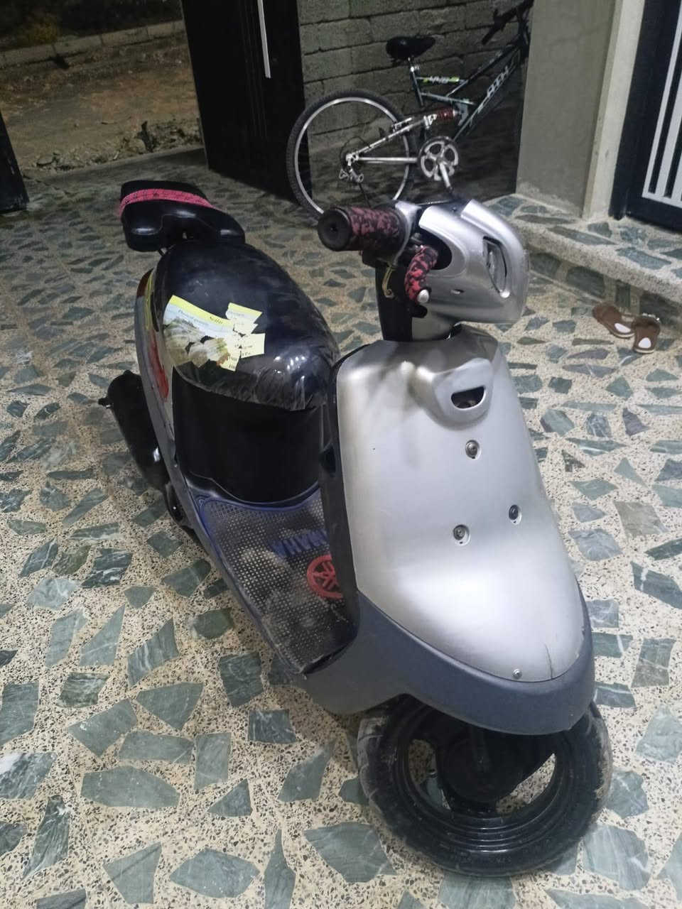 ماطور بوتين مكنيةخير من الله بس يردلو خرز يعني بي صوت خرز مال كلجيات سعر ٢٣٠بي مجال مال جيتك 
 االانتصال او مراسله واتساب 
رقم ***********
