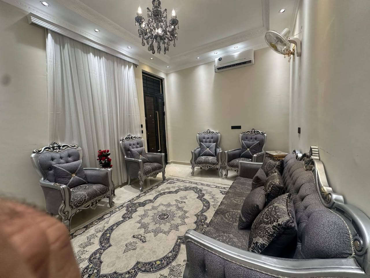 دار للبيع مقاطعه 73خلف ياسين اخريبط  ***********
