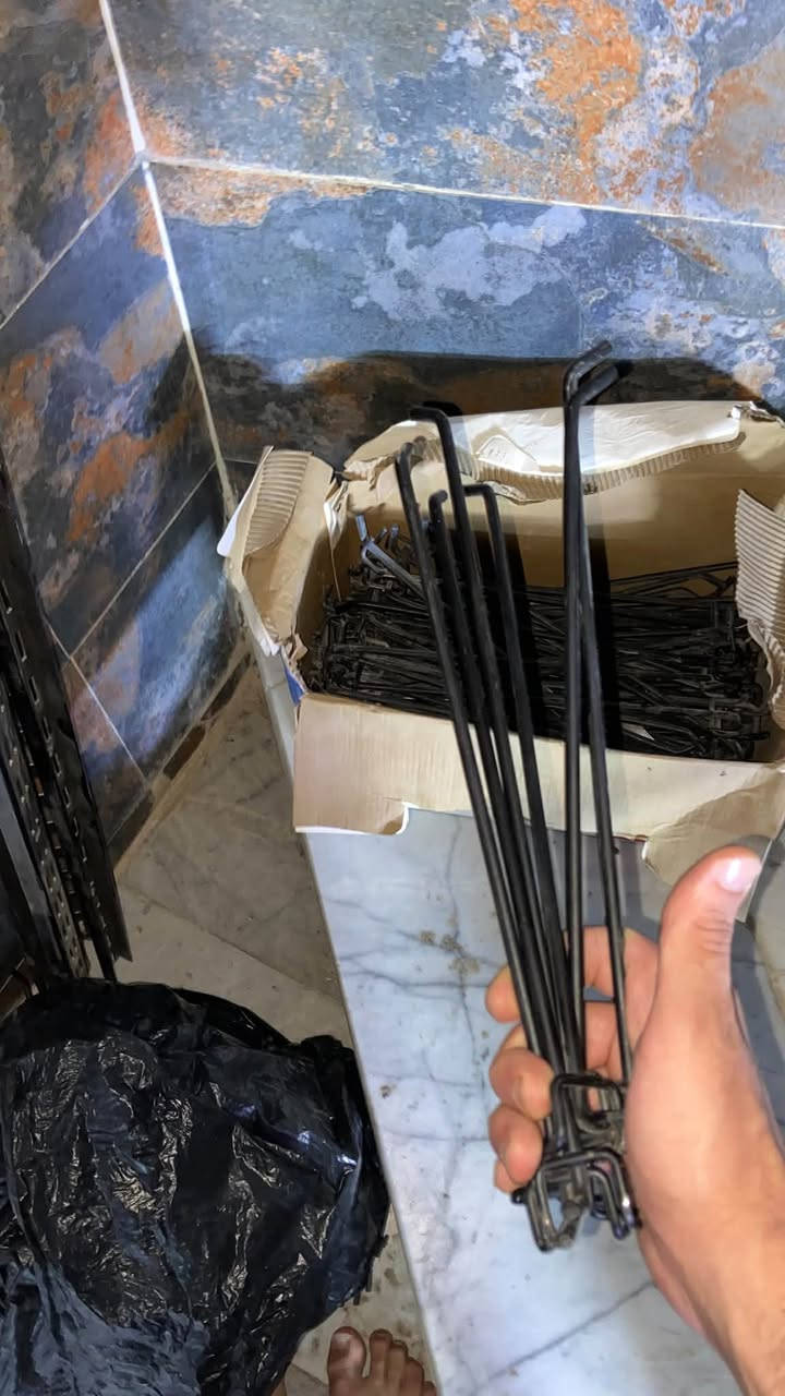 سلام عليكم قطع مال هوكات اكثر من 25قطعه كامله هيه حدايد التلبيس
هوكات اكثر من ٢٥٠ قطعه نضيفات جدد شلع 450 مكاني بغداد رقم *********** واتساب موجود
