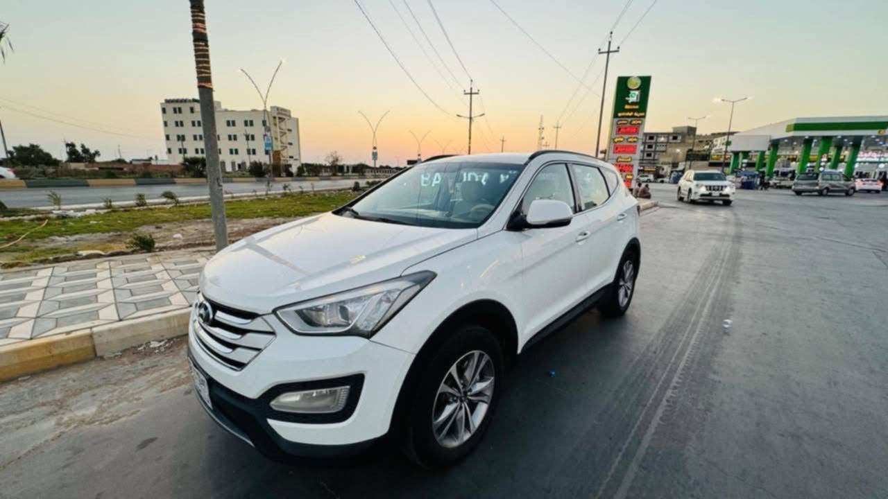 سنتافي خليجي ٢٠١٦
كفالة عامة ومحرك ٢٤٠٠ جديد وكير مكفول تبريد ٦ قطع ٧ راكب شاشة كبيرة دشبول لونين إشارة ترحيب اشارات بالمري تخم تاير رقم انكليزي القادسية الجديد بأسمي سنوية جديدة قبل ه أشهر من طلعتها السعر ١٥٥ 
للاتصال ***********
