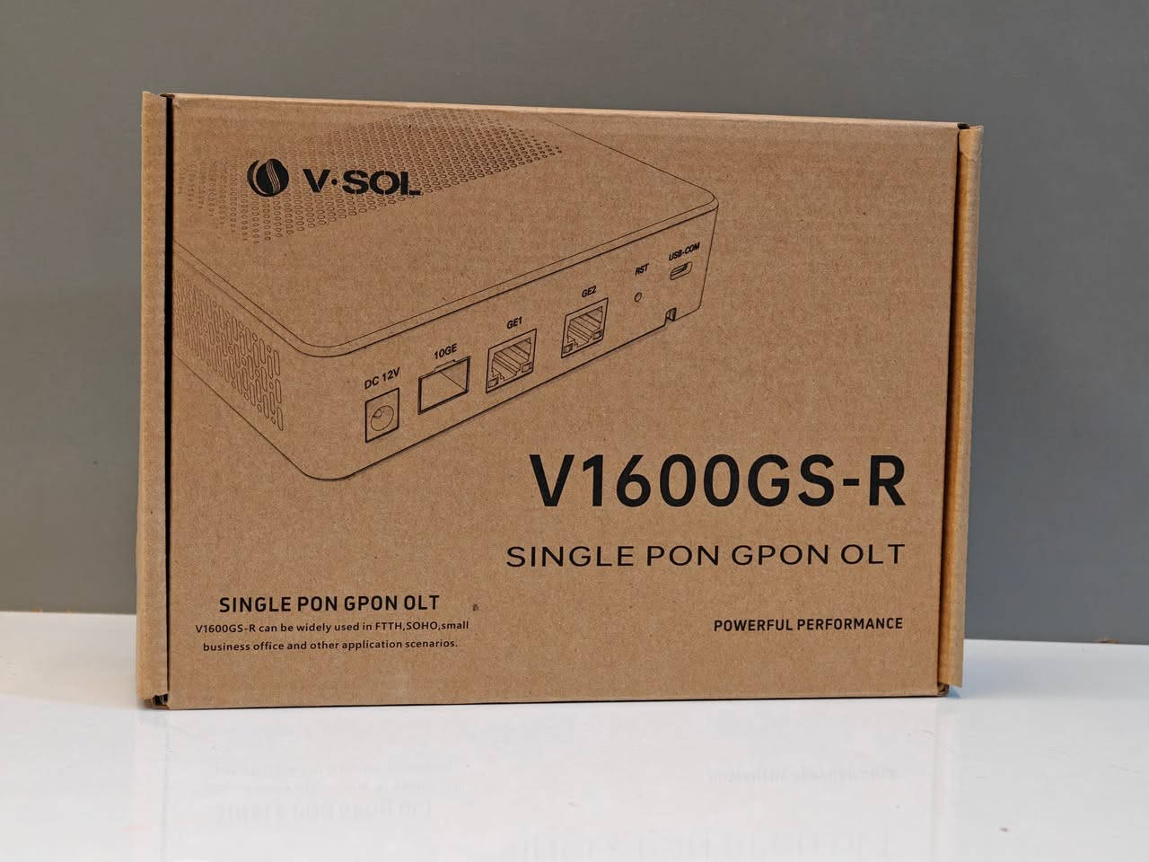 📡 مجموعة الضامن المتحدة
📍 الديوانية – شارع الفرق الموسيقية
📱 واتساب واتصال: ***********

متوفر V-SOL V1600GS-R – GPON OLT 🔥
حل صغير بالحجم وقوي بالأداء، مناسب لتأسيس وإدارة شبكات الفايبر FTTH / FTTB ومزودي خدمة الإنترنت.

🔹 منفذ GPON واحد
🔹 يدعم حتى 64 مشترك
🔹 سرعة Downstream تصل إلى 2.488Gbps
🔹 سرعة Upstream تصل إلى 1.244Gbps
🔹 مسافة فايبر تصل إلى 20KM
🔹 2 منافذ Gigabit Ethernet GE1/GE2
🔹 منفذ 10GE SFP+ Uplink
🔹 منفذ USB-C للإدارة
🔹 يدعم WEB / CLI / Telnet / SNMP
🔹 تصميم Fanless بدون مروحة واستهلاك طاقة منخفض

✅ مناسب للشبكات الصغيرة والمكاتب والمجمعات السكنية ومزودي الإنترنت ISP.
🚚 توصيل متوفر لجميع المحافظات

V-SOL V1600GS-R — شبكتك تستحق الأفضل.
