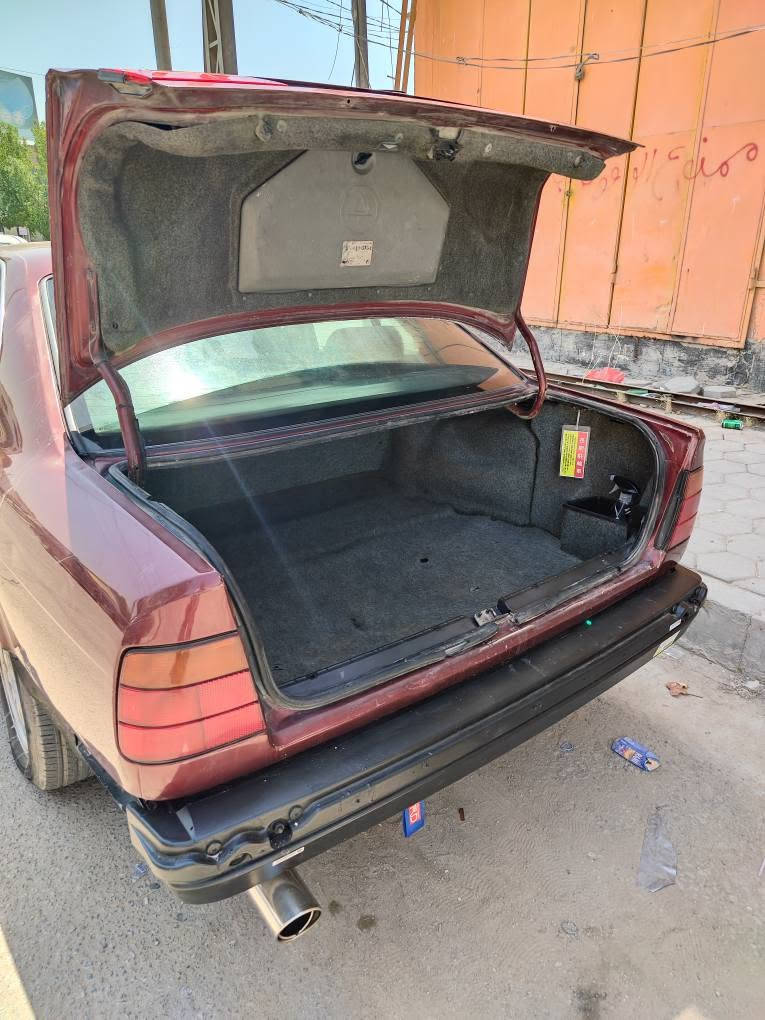 🚨 للبيع: BMW 520i (E34) 🚨
🔥 الوحش الألماني - بجم عريض 🔥
​📌 المواصفات والتفاصيل:
​🔹 الموديل: 1992
🔹 المحرك: 20 مسكر (فانوس)
🔹 المكينة والجير: مكفولات 100% بشرط الفحص ⚙️💯
🔹 المظهر: بجم عريض 🚘
🔹 الصبغ: صبغ عام (بدون دواخل - الدواخل مكفولة) 
🔹 الأوراق: رقم أربيل (وكالة أو مداور جاهزة) 📄
🔹 الكهربائيات: كلشي شغال بالسليم ⚡
🔹 الحدادية: 50% 🛠️
​💵 السعر: 39 ورقة ($3,900)
📍 الموقع: النجف الأشرف
📞 للتواصل: *********** النجف, العراق
