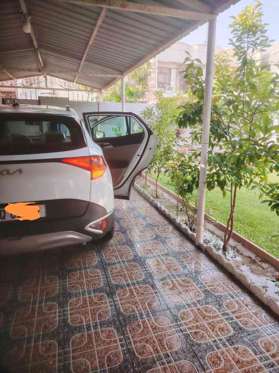 السلام عليكم.. بيع أو مراوس... سبورتج موديل 25 كفاله عامه من صبغ وبارد وتبديل وكير و محرك و كهربائيات..وحالوب.. . جديده جدا.. رقم بغداد الجديد.. فول مواصفات ماعدا البانروما.. كراسي كهرباء... كراسي تدفئه.. مقود تدفئه... شفتات.. مانع انزلاق.. حساسات خلفيه واماميه... كامره دواره خلفيه.. بصمة تشغيل... صندوق كهرباء بصمة.. سايد بريك بصمة.. تشغيل عن بعد... ***********... وبالخير على اللي تصير من نصيبه

