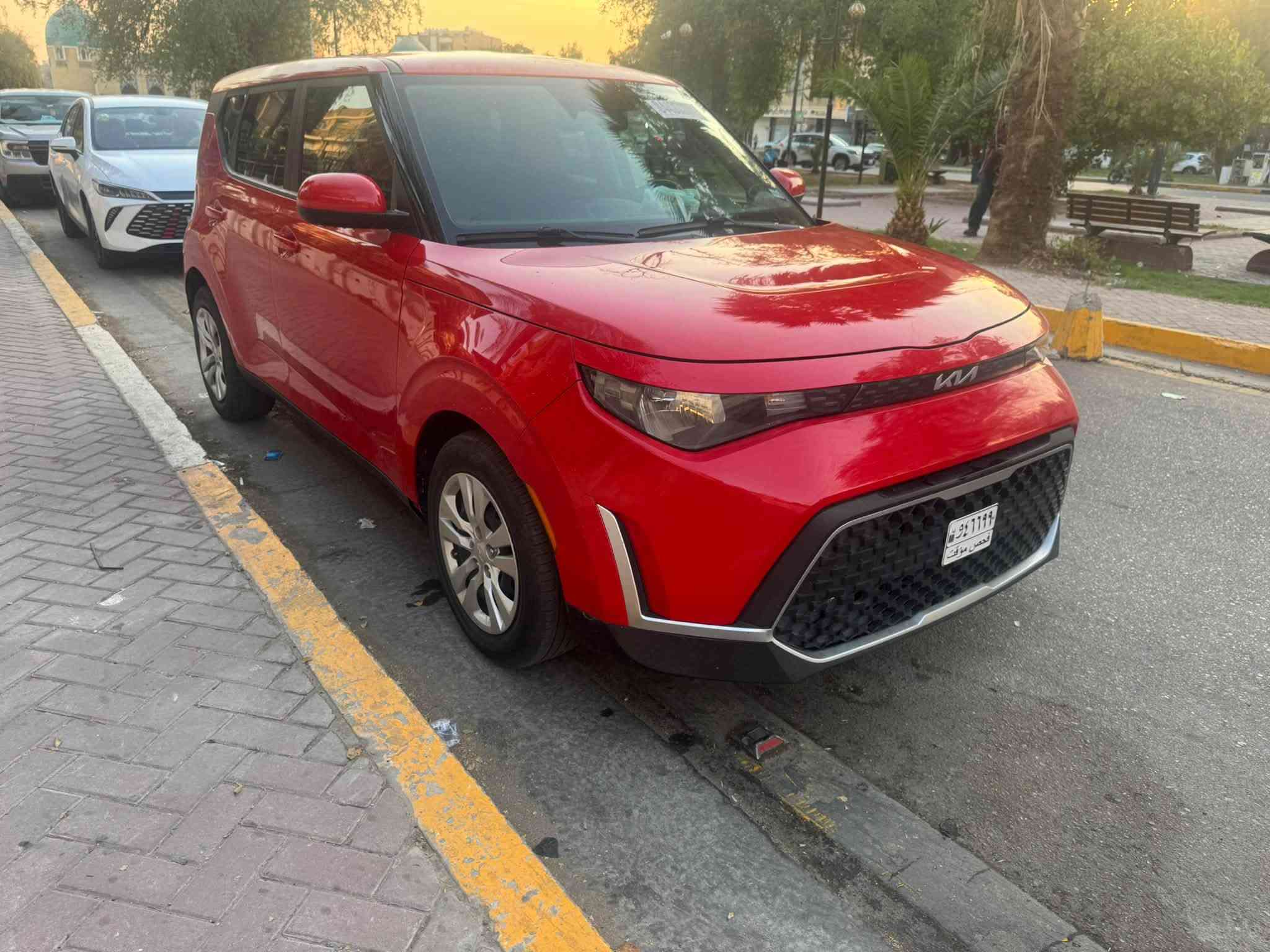 للبيع 
كيا صول موديل 24 
بدون حادث فقط كسر بسيط بلدعامية / بدون ايرباك 

السعر 139 وبيها مجال 
***********
