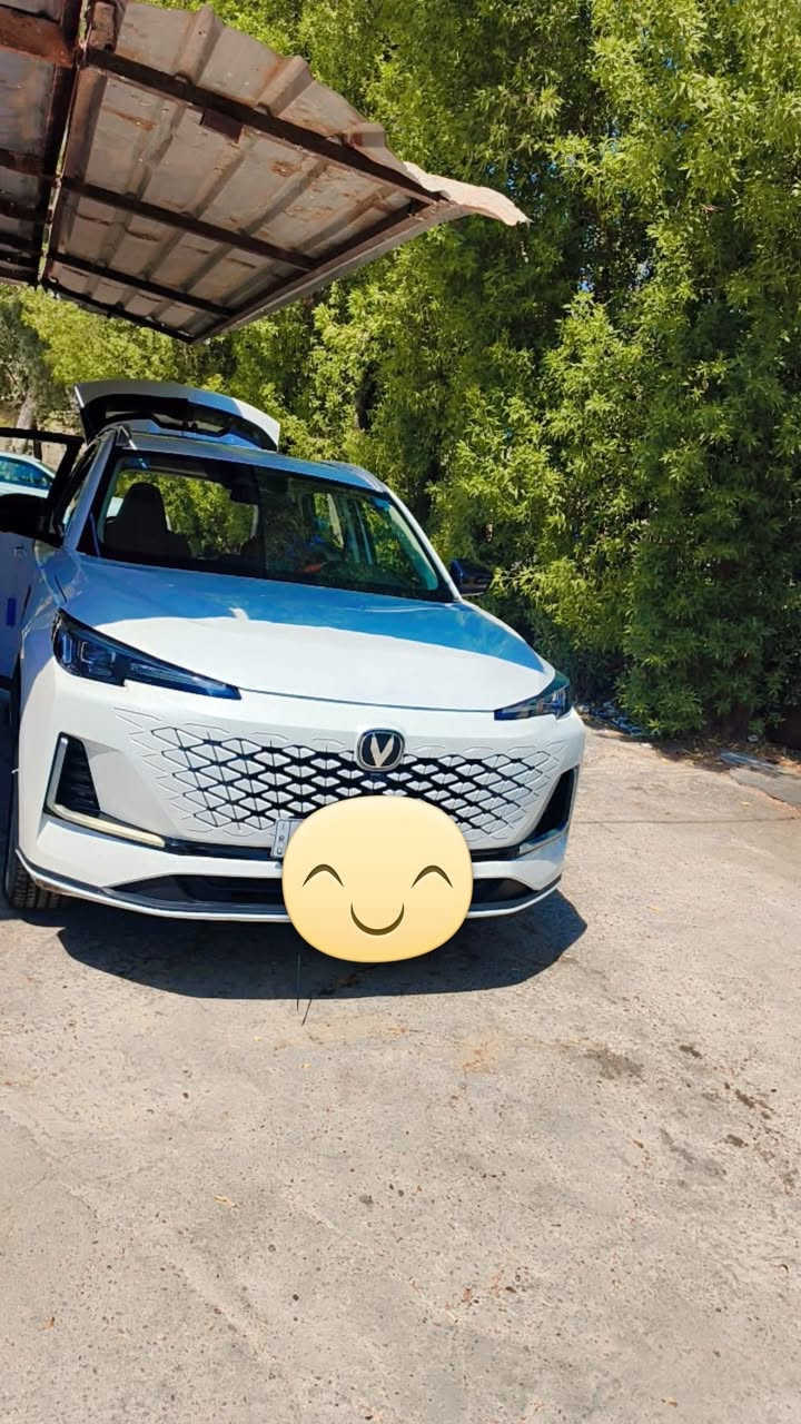العنوان   بغداد السيدية  التواصل ع رقم.   ***********موديل 25  باسمي. التحويل مباشر. 35 مليون. وبيه مجال بسيط
