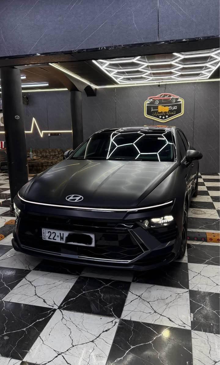 السلام عليكم 

مراوس او بيع
سوناتا 2024شكل الجديد
لون اسود ملكي🏴🏴🏴
مغلفه بالكامل ppf طافي الامريكي ضمان 10 سنين
ماشية 75 كيلو
ملاحظه 
السيارة كفالة عامة من التبديل والصبغ.
 (عدا خشم البنيد وخشم الجاملغ، ومكفولة من التبديل وحادثها بسيط جداً وموضح)
صور الحادث بل منشور 
التضليل: تضليل أمريكي أصلي عازل للحرارة (أفضل نوعية الامريكي ) بنسبة 25% مظهر راقي لسيارة وبنفس الوقت قانوني وما يحاسب عليه المرور.
مواصفات  
شاشه متصله 
كامره دواره
تبريد لمس 
اوتو هولد  هندبريك بصمه 
ثلاثه انظمه قياده 
كشن كهرباء 
لد امامي وخلفي 
كشن تدفئه
تشغيل عن بعد 
مكينه 2500بانزين
كير تعليك 8نمر
تحديد مسار 
رادارات امامي وجانبي
بعد بيها مواصفات
ولسياره جديده بمعنى الكلمه مال جني
السياره دخول جديد
مكان السياره البصرة رقم اربيل باسم شركة مو كردي 
السعر 205

 *********** البصرة, العراق
