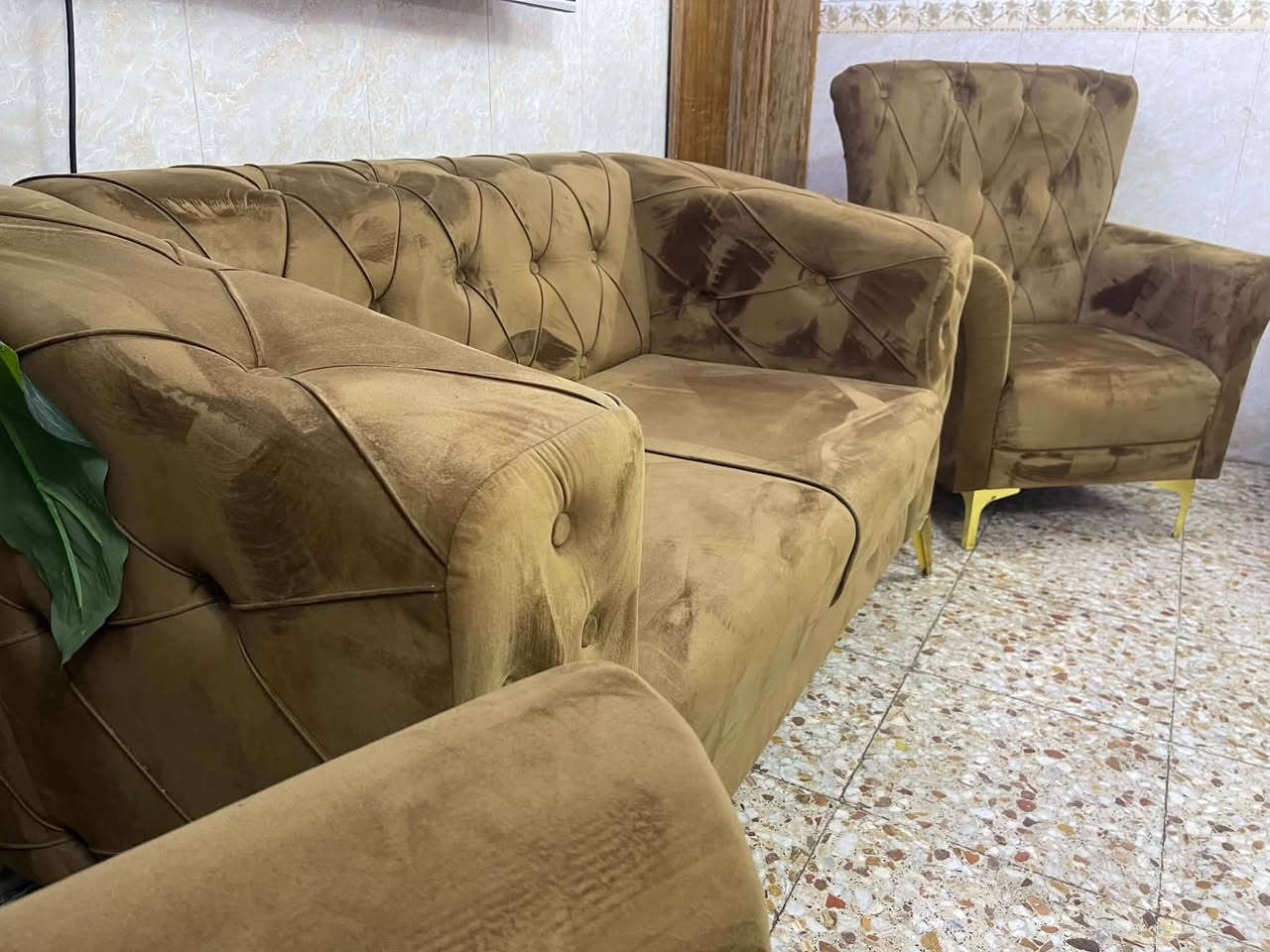 عشره مقعد بعده جديد ماخذي با 600. سعر حاليا 300. ..***********
