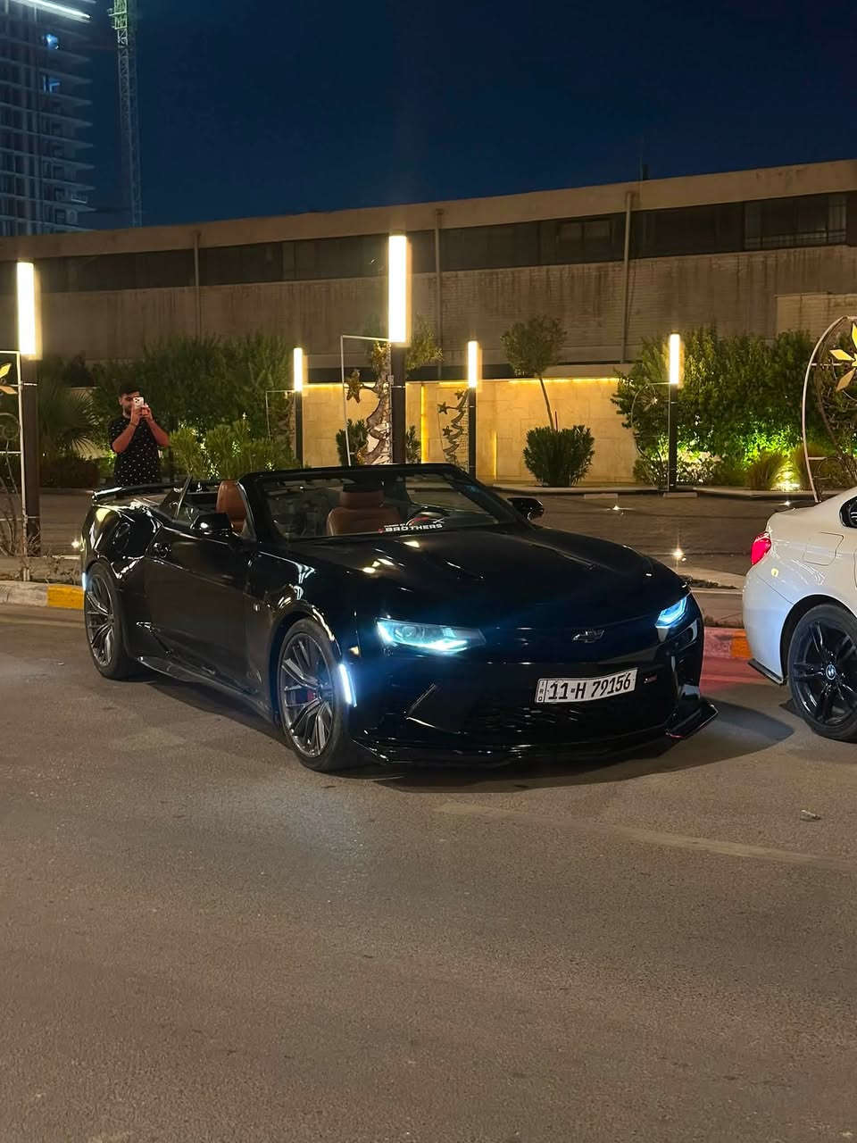 سلام عليكم 
شوفرليت كمارو ss__6200 __2018
كشف السياره جاهزه بدون نواقص كير محرك كفاله صدر حداديه تبريد كهربائيات كلها شغاله رقم بغداد الجديد السياره بيها حزام مصبوغه عام لجماليه بدون دواخل مكان السياره بغداد سعر السياره 120 وبيها مجال السياره عليها برمجه قويه اي استفسار ***********
