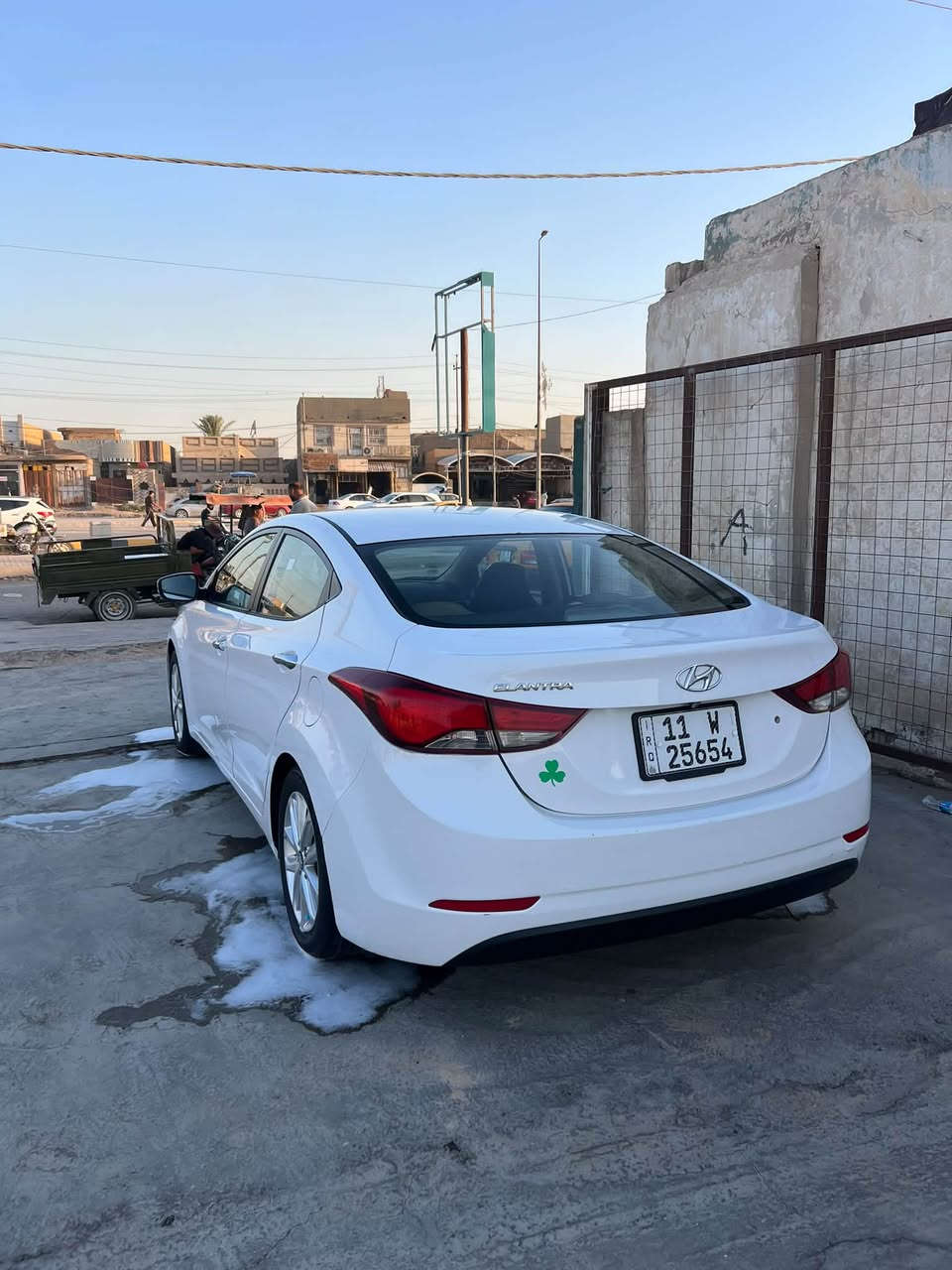 سلام عليكم الانتره 16 خليجي 1800 دوش ما مفتوحة لا تبخير ولا تنقيص تبريد شغال دوشمه حدااديه كير كفاله تخم تاير جديد ويل كبل اشاير ب مري تحكم شاشه كامره فقط تبديل باب خلفي جهه عبري نفس لون اصلي رقم بغداد بسمي مكان ديوانيه الاسكان ***********  واتساب
