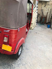 تكتك للبيع ب 6500 مسجعل وبيه مجال 07738099947 بغداد مدينة