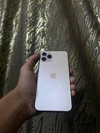 آيفون ١١ برو • ٢٥٦ • بطاريه ١٠٠