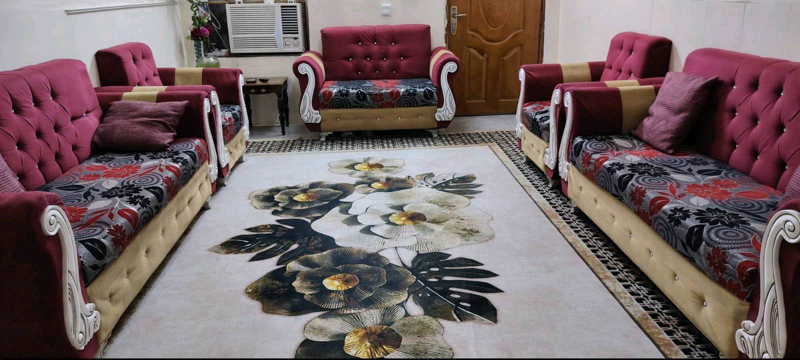 السلام عليكم عيني هذا تخم للبيع سعره 250 وبيه مجال عنوان الغزاليه ***********