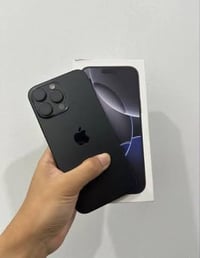 ايفون 16 برو ماكس • اسود • بطاريه 95