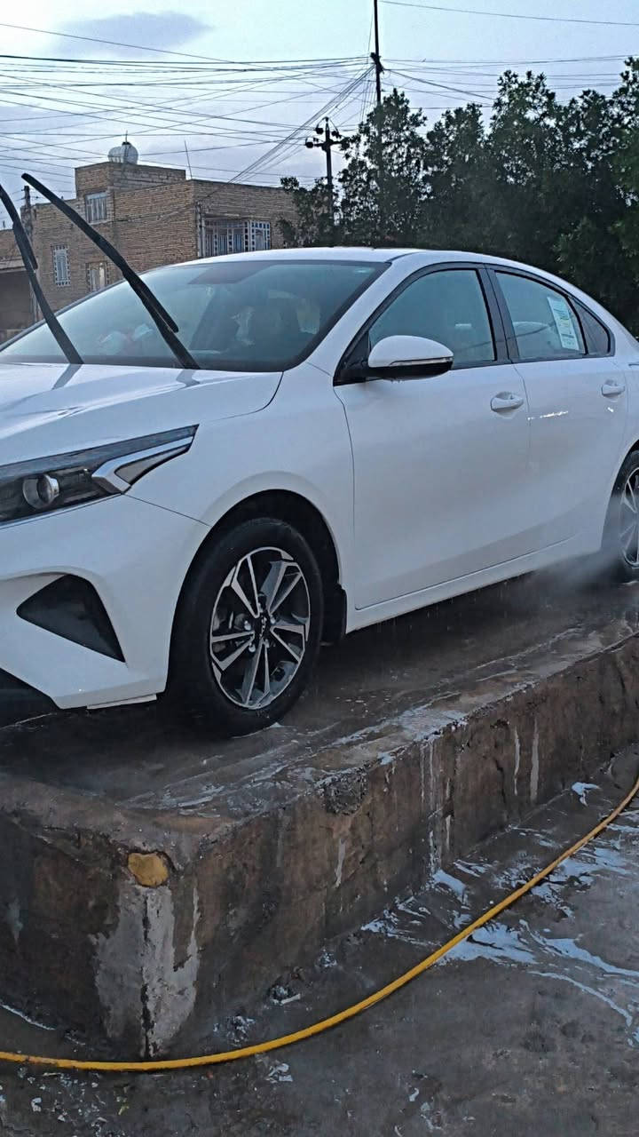 سيراتوا موديل 22 خليجي كفاله عامله بيها فقط رصعهه بجمالغ فول مواصفات فتحه تبريد قطعتين سياره بسمي سنويه جديد تحويل ثاني يوم 160 وبيها مجال .***********
