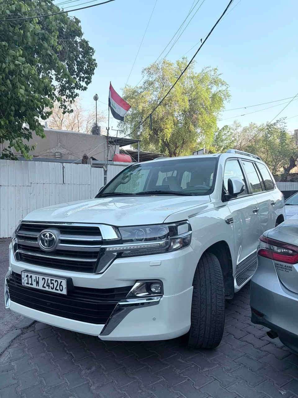 لاندكروز 2019 gxr 
v6 4000cc 
(السيارة ساز) ام الدعاء القفلة مال لاندكروز 
السيارة مكفولة من الصبغ عدا مكانات بارد 

ممشى السيارة 110 الف كبلومتر قابل للزيادة 

490 وبيها مجال للشاري 

رقم الهاتف : ***********
