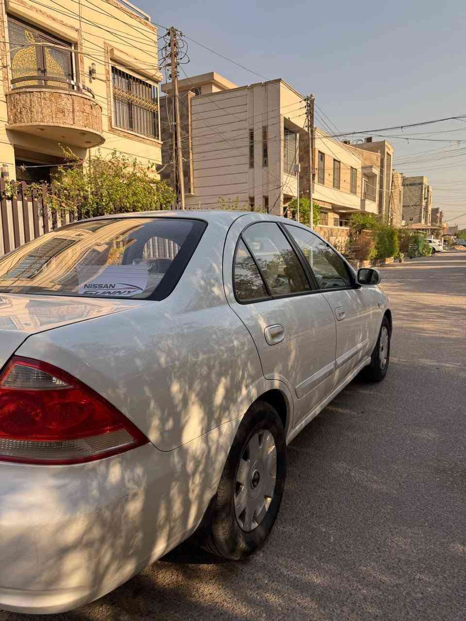 السلام عليكم ورحمة الله وبركاته
للبيع
 نيسان سني 2009 خليجي بدي كوري رقم بغداد مشروع وطني باسمي تحويل مباشر حداديه ممتازه تبريد جيد جدا تخم تاير  السياره جاهزه من كلشي وجديده بمعنى الكلمه السياره استخدام شخصي محرك و كير مكفولات دواخلها ابلاديه والسياره عليها ادامه كامله السياره بيها قطعتين صبغ فقط بدون معجون وأي سونار يعجبك تفحصها مكاني بغداد السيديه التواصل على الأرقام فقط 
اسياسيل(***********)
كورك(***********)
السعر 85 وبيها مجال بسيط جدا للشراي
