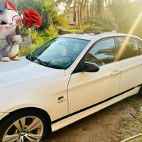 وبركاته  E90  2007 وارد أمريكي  ابيض رقمها بغداد  السعر 90 مع المجال  ...