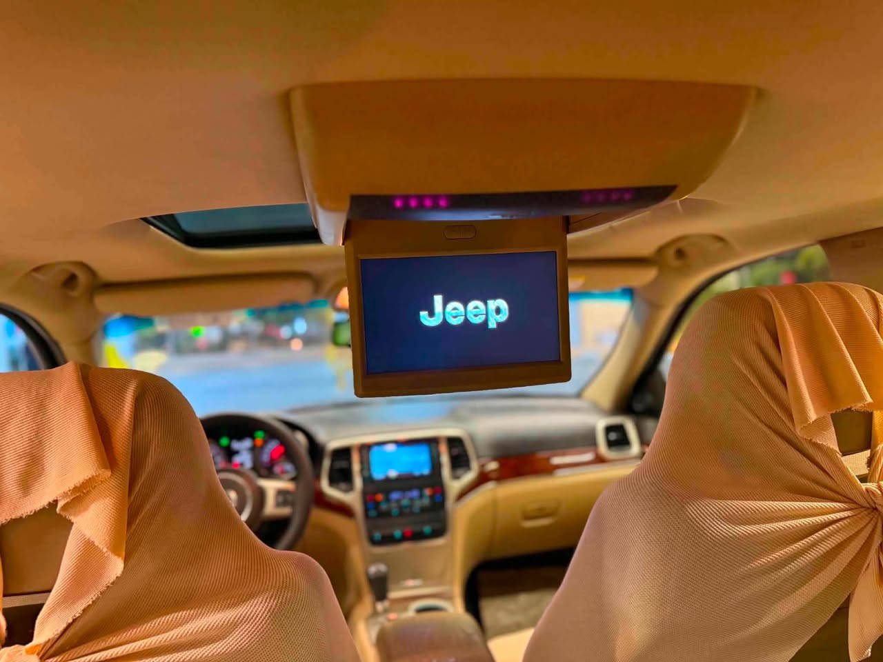 سەرە تابەناوی خوای گەورە 
(جیب گراند چیرۆکی -لیمتد)
مۆدیل 2013خلیجیە سەیارەکە
لیمیتیدە فوولە ـ سڵاید -سوکان هیتەر
سوکان کارەبا -کوشن پیشەوە کارەبا و هیتەر 
کوشن داواوەهیتەر  
-ڕاداری دواوە-ڕاداری پیشەوە 
شاشەو کامیرە -سنوق کارەبی -شەفت 
لایت عەدەسە خۆی تایم وەر ئەگریت
مەکینە مەرخوب 3.6شەش بستۆن 

سەیارەکە خلیجییە کۆدی بۆکراوە 
بیکیشەیە  کۆدەکەی بەناوی خۆمەوەیە 
سەیارەکە هی مەعرەز نییە هیماڵی خۆمە 
بۆیاخی نییە  سەیارەکە ساغە ساغە 
تەنانەت کاڵ بونەوەشی نییە 
نرخی 95گەڵا 

*********** 

وەتسئەپ+ڤایبەر
ئەدمین 👈❤️

