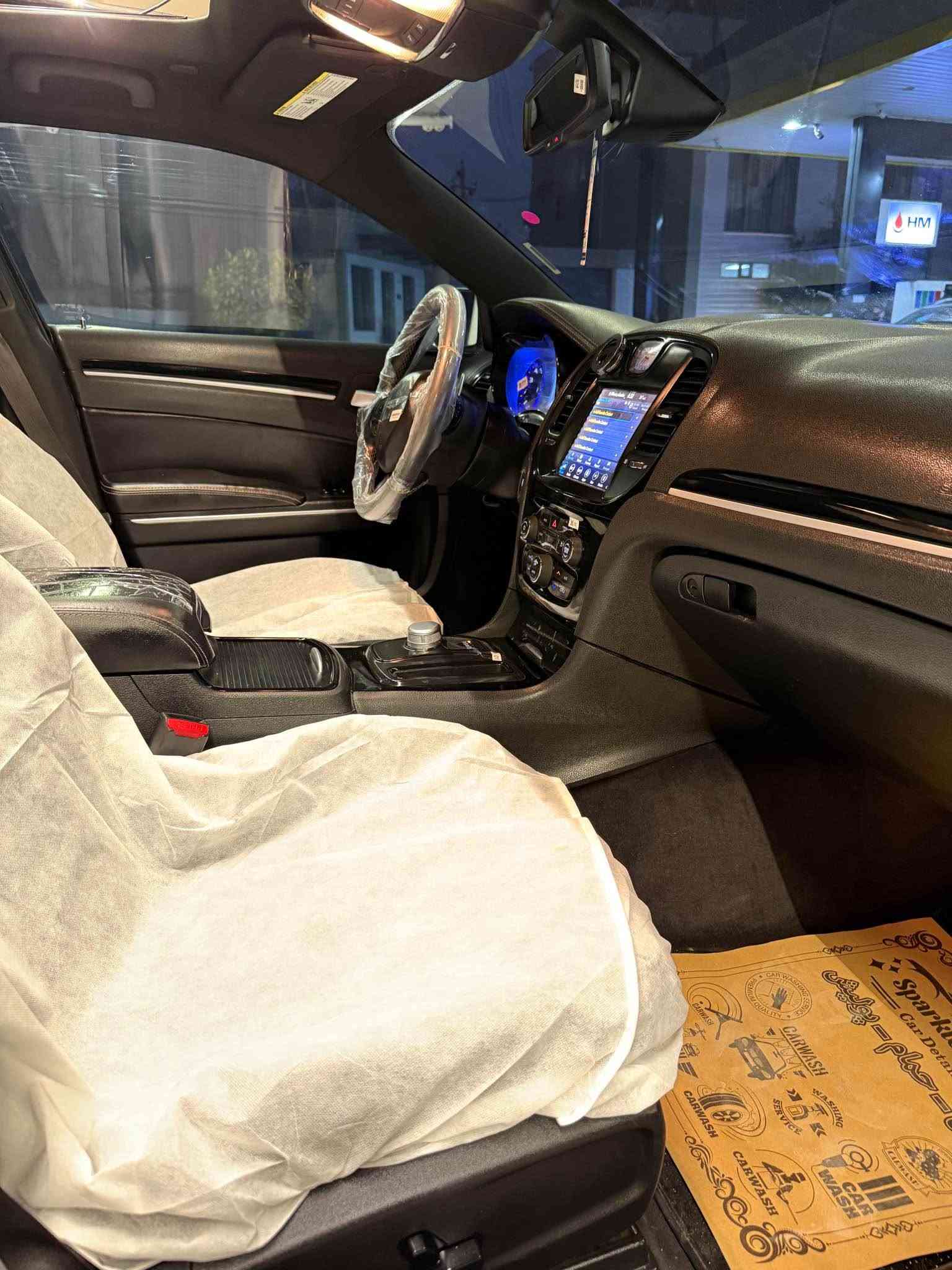 chrysler 300 2018 S 
كلين تايتڵە - بێ بۆیاخە بێ پارچە گۆڕان-بێ کرانەوە
کەنەدیە - تەنها74 هەزار مایل ڕۆشتووە 
گێڕ و مەکینە و کارەبایی بەشەرت
مواصفات S فوول 
سەنەوی ڕەقەمی تازەیە
بە ناوی خۆمەوەیە
تەحویل و غرامه بەشەرت
تازە سێرفس عام کراوە
شوێن :سلێمانی 
نرخ:248$💵
ژت:*********** السليمانية, العراق
