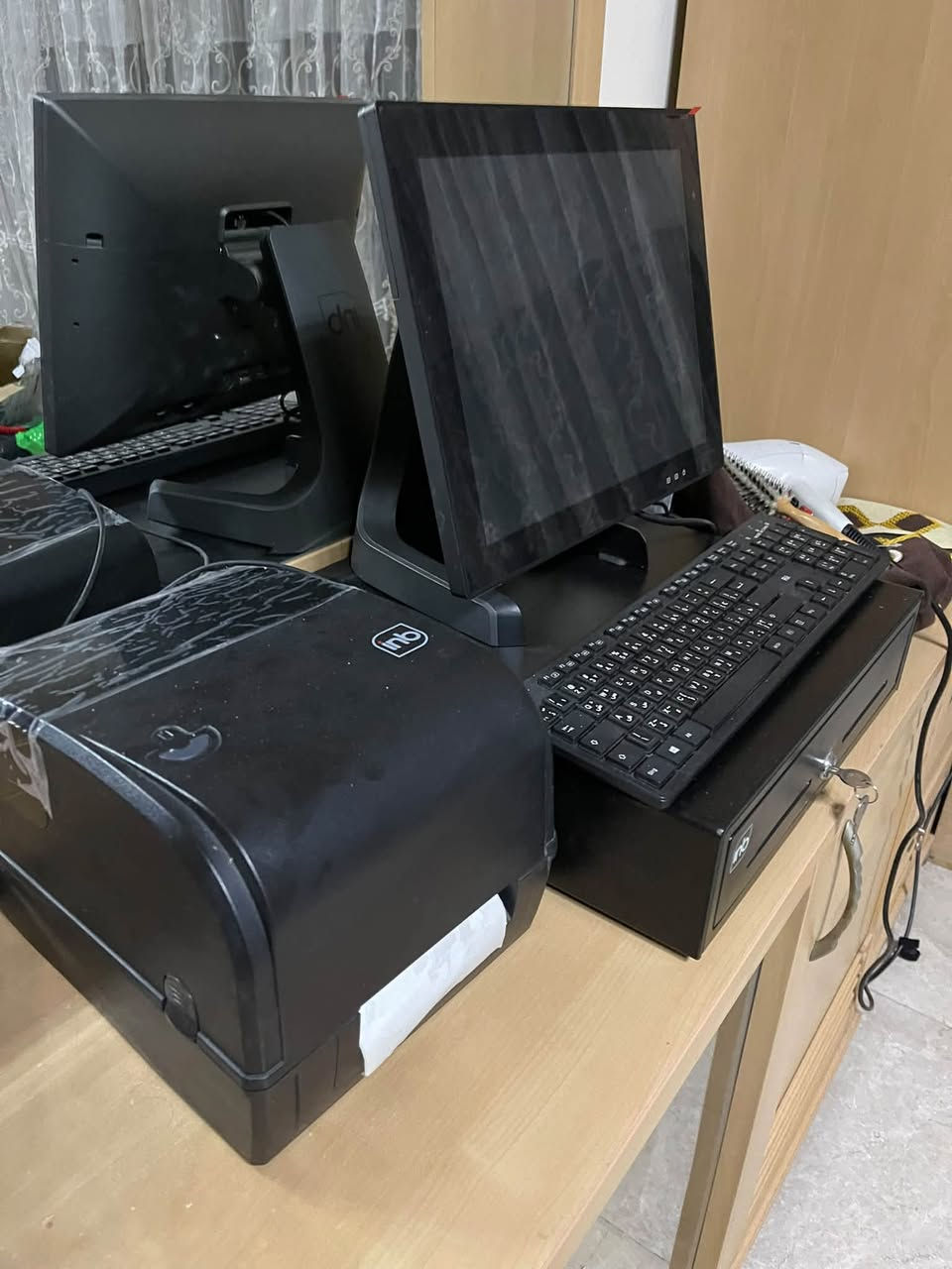 السلام عليكم
حاسبة كاشير + طابعة + قاصة
للبيع استخدام قليل
السعر ٦٥٠ الف
مكاني بغداد علي الصالح
تواصل ***********
